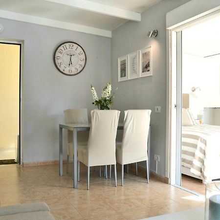 Atico En El Corazon De Santa Cruz/ Cozy Penthouse Apartment Екстериор снимка