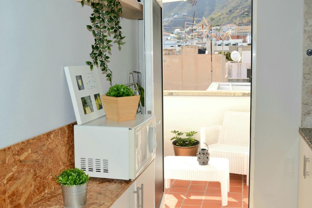 Atico En El Corazon De Santa Cruz/ Cozy Penthouse Apartment Екстериор снимка